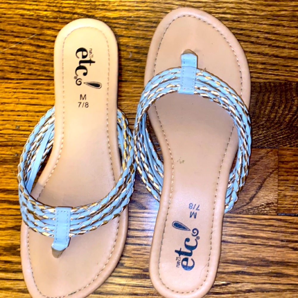Summer sandals / flip flops.